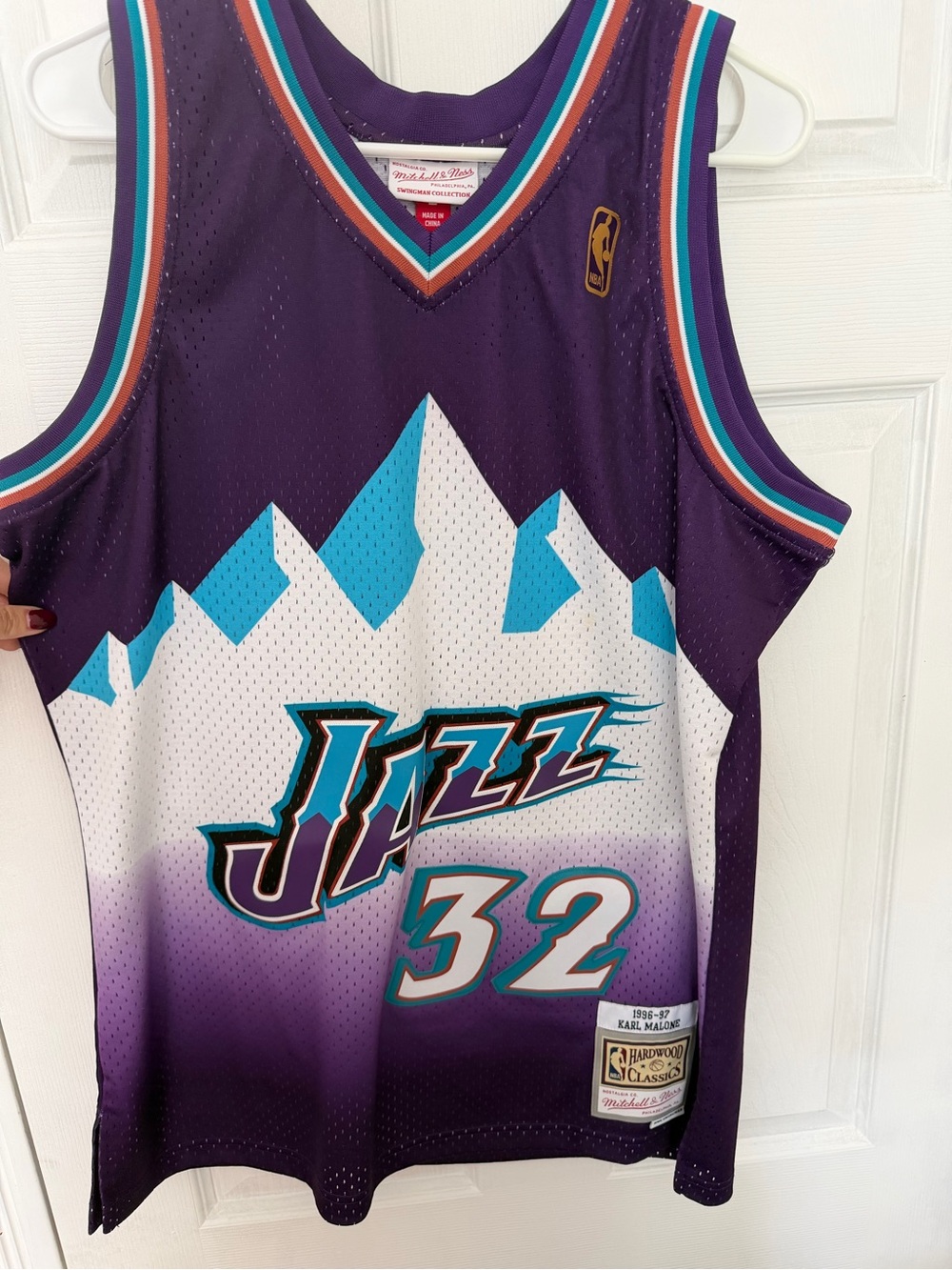 Women's purple NBA sleeveless top